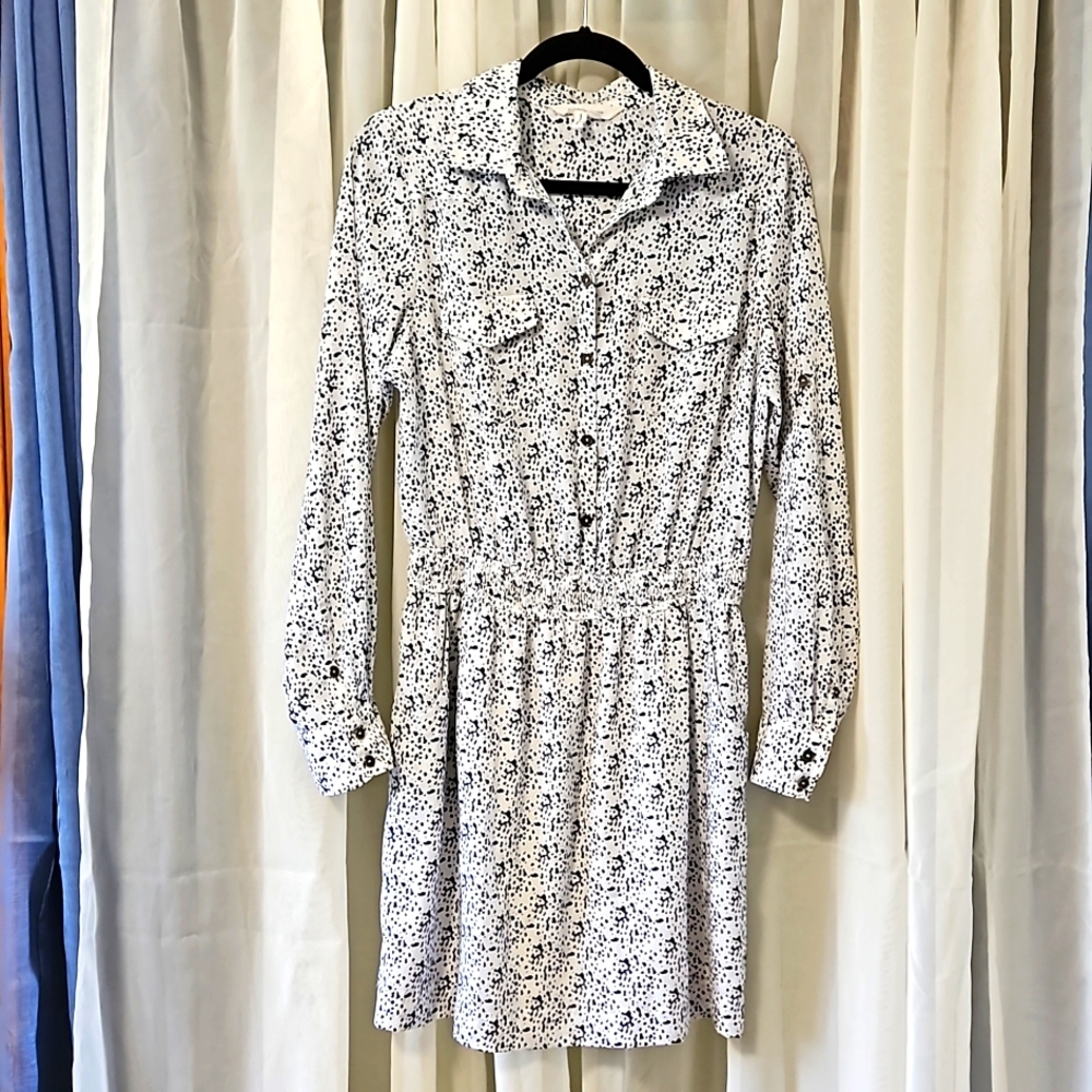 BCBG generation mini dress. Size medium. White and blue